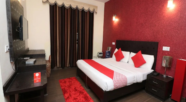 Hotel Viva Destination, Забронировать Отель Гургаон Gurgaon Region, рядом с Apollo Tyres Ltd