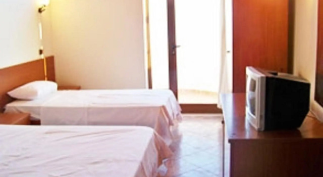 Paradise Hotel, Book Hotel Himarë Vlorë County
