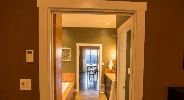 Crooked Tree Guest Suites, Buchen Sie Pension Penticton 