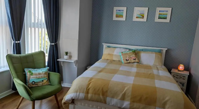Luxury 3 bedroom house with peaceful garden, sleeps 6 and 2 mins to beach, Prenota Hotel Bundoran 