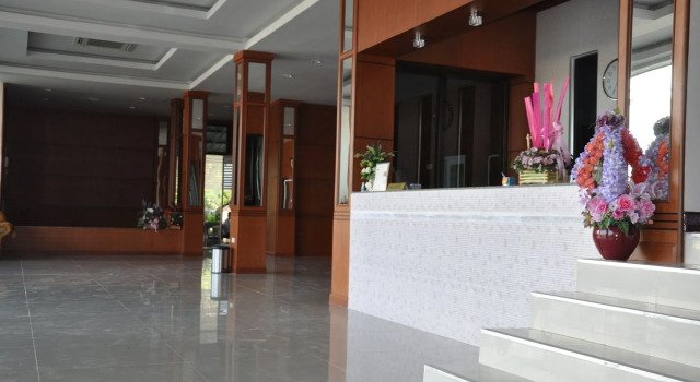Queen Palace Hotel