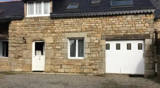 Longère bretonne à 10 mn des plages de Guidel, Reserva ahora Hotel Queven Morbihan