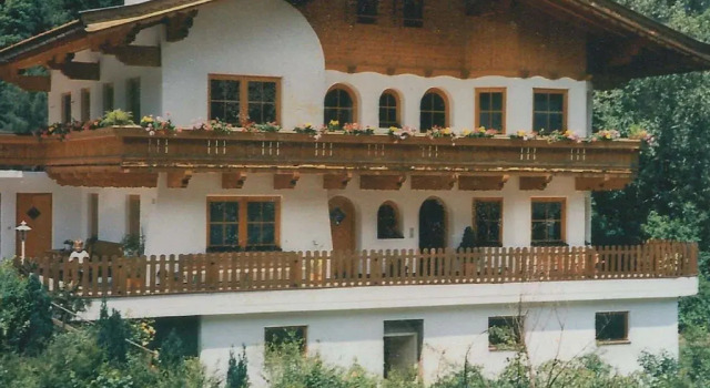 Alluring Apartment in Mayrhofen near Forest, Забронировать Апартаменты/квартира Отели Майрхофен с парковкой, Парковка