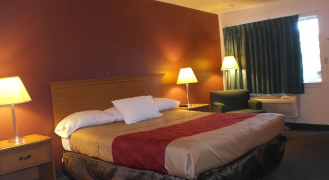 Econo Lodge Ft. Eustis, Забронировать Отель Ньюпорт-Ньюс Вирджиния