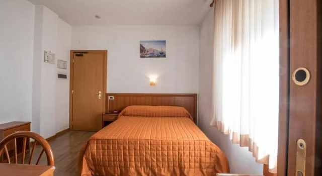 Двухместный номер Economy Aequa Hotel