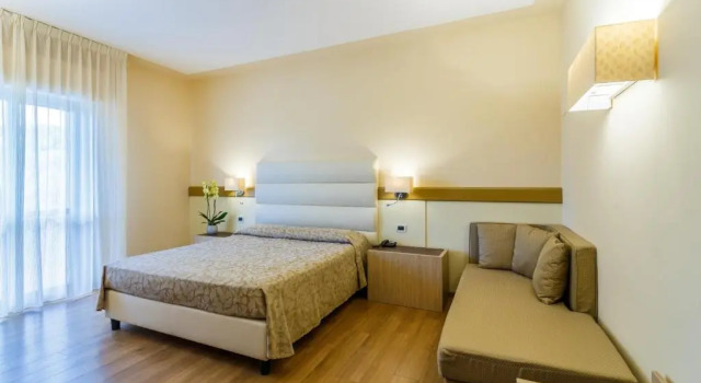 Трёхместный номер Superior Hotel Villa Delle Rose