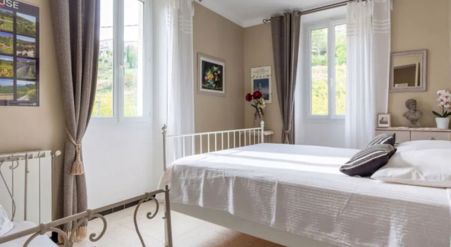 Le Cedre (MBE101), Rezervasyon Otel Luberon otoparklı oteller, Otopark
