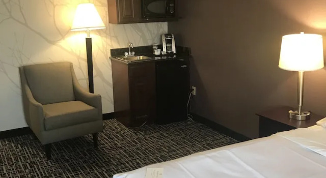 Номер Executive La Quinta Inn & Suites by Wyndham Denver Aurora Medical