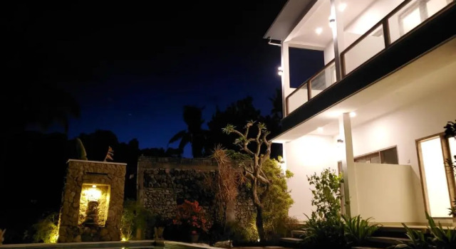Люкс с видом на море Utama Villas Beach Front Candidasa