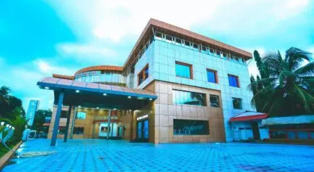 Hotel White City, Забронировать Отель Недорогие отели Вайпина, недорого