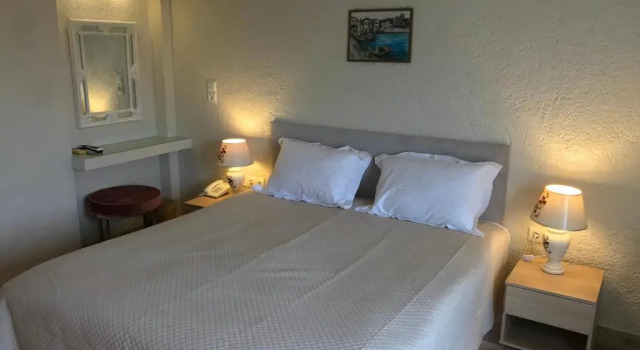 Yachting Club Inn, Book Hotel Billige hoteller i Saronic Islands