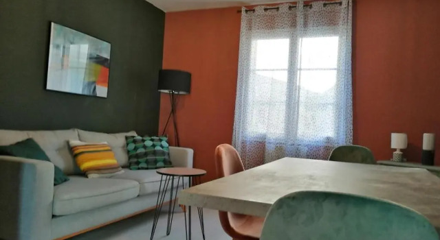 Коттедж Romane & Rosé - Appartements au calme près de Saint-Emilion
