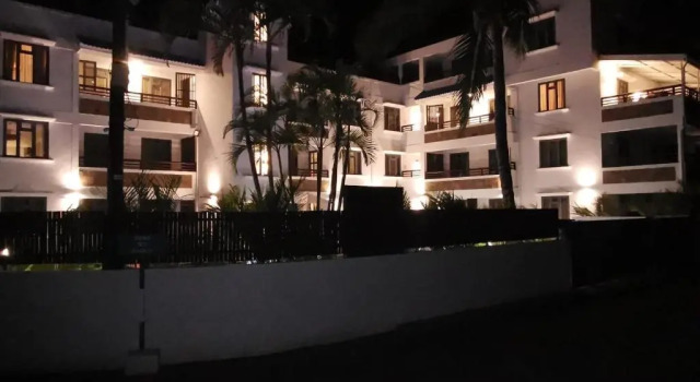 Sunkissed - Brand New Beach apartment located 50m from beach