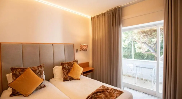 Четырёхместный номер Standard Hotel Lido