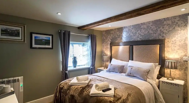 Greyhound Inn Wilton, Забронировать Отель Солсбери Уилтшир