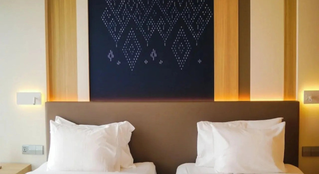SZ Canalside Hotel, Забронировать Отель Бизнес-отели Хуайкхванг, 4* 5*