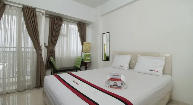 Camera Standard RedDoorz Apartment @ Margonda Residence 3