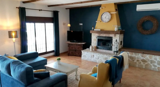 Villa With 4 Bedrooms in Hornachuelos, With Wonderful Lake View, Private Pool, Furnished Garden, Забронировать Вилла Орначуэлос Cordoba Province