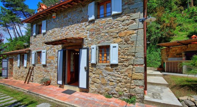 Casale di Cozzile by PosarelliVillas, Забронировать Отель Масса-э-Коцциле Тоскана