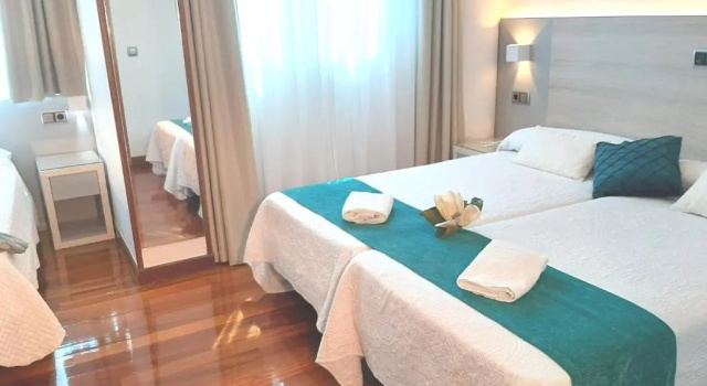 Трёхместный номер Standard Hotel Nueva Plaza