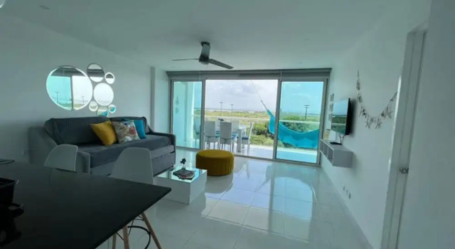 1m3-4 Beachfront Apartment With Air Conditioning And Wifi, Prenota Appartamento Hotel a Bolivar con piscina, Piscina