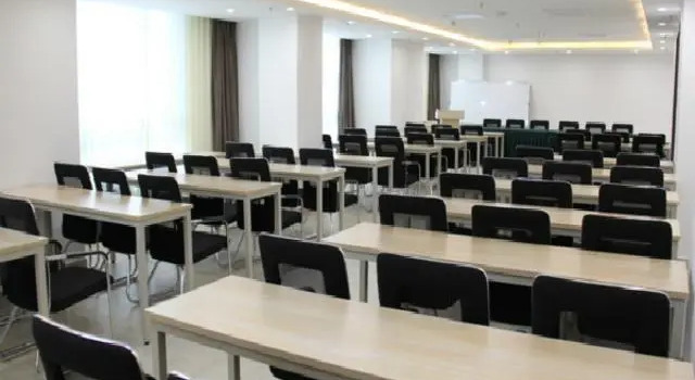 Jinjiang Inn Select Pingshang Taizhou Medicine City, Book Hotel Hotels in Taizhou with Parking, Parking