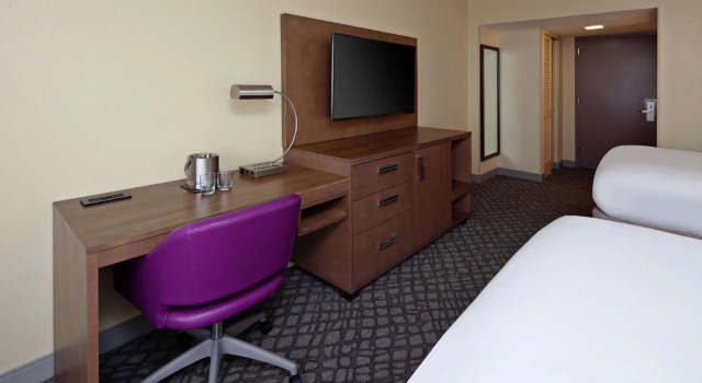 Четырёхместный номер Standard DoubleTree by Hilton New Orleans Airport