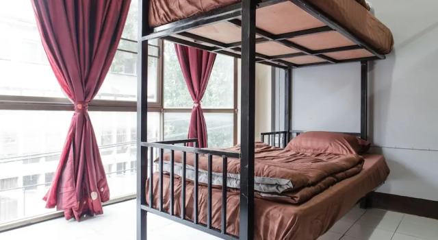 Кровать в общем номере Starnong Cafe & Hostel