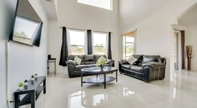 Kissimmee Resort-style Home: Close to Shops & Eats, Varaa Lomakoti Kissimmee Kissimmee