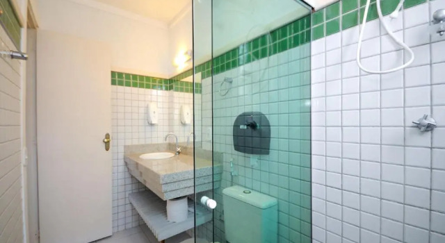 Кровать в общем номере Che Lagarto Hostel Búzios