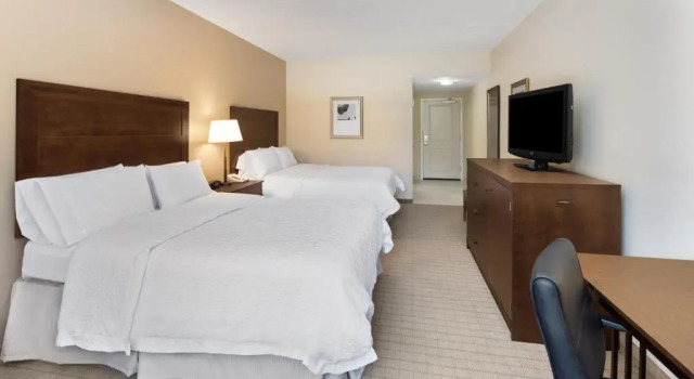 Четырёхместный номер Deluxe Hampton Inn Columbus/South-Fort Benning