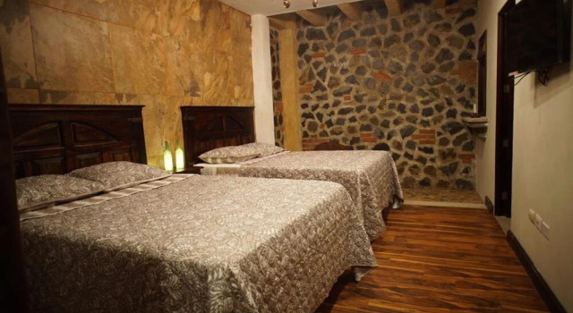Hotel Casa Victoria, Book Hotel Hotels in Zacatepeques with Parking, Parking