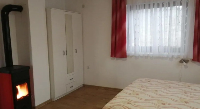 Apartments and Rooms Krizmanic