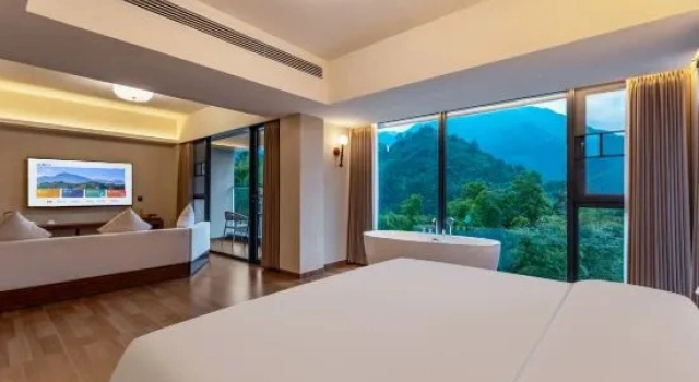 Двухместный люкс Huajing · Resort Homestay