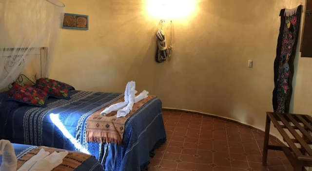 The Pickled Onion Eco-Boutique B&B, Prenota Bed & breakfast Santa Elena Yucatán