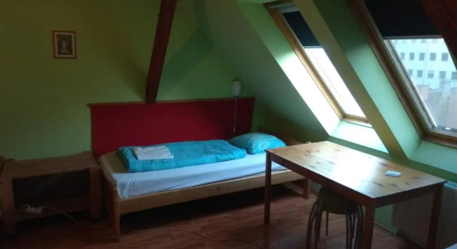 Трёхместный номер Standard 7x24 Central Hostel