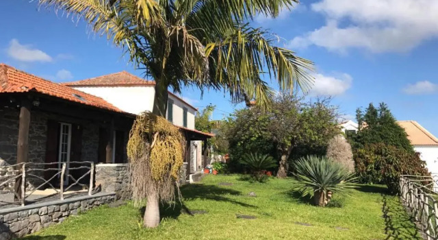 Коттедж с 3 комнатами Casa dos Reis