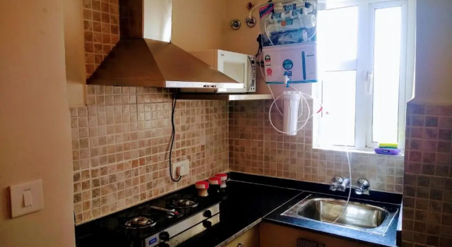 Апартаменты с балконом Studio Apartment with Green lawns