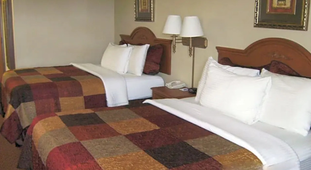 Номер Deluxe All American Inn & Suites Branson