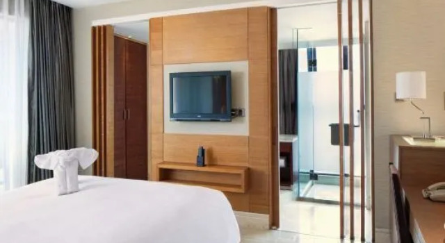 Двухместный люкс Deluxe с видом на реку Sanya Phoenix Waterside Gloria Resort