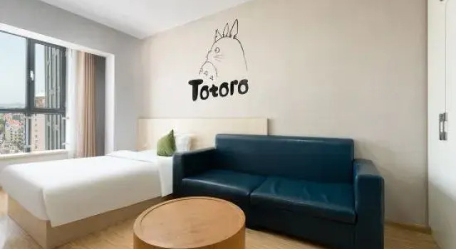 Семейный люкс c 1 комнатой с видом на море Sweetome Vacation Homestay (Weihai Hanlefang Night Market High Speed Railway Station)