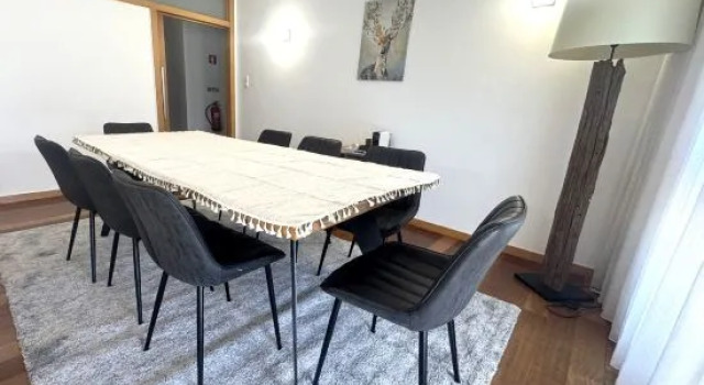 Central Porto 4BR apartment in Porto City center 2MIN METRO and WALK Aliados, Забронировать Апартаменты/квартира Отели в центре Порту, в центре