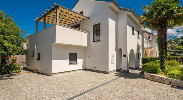 Beach Front Home In Malinska, Забронировать Отель Малинска остров Крк
