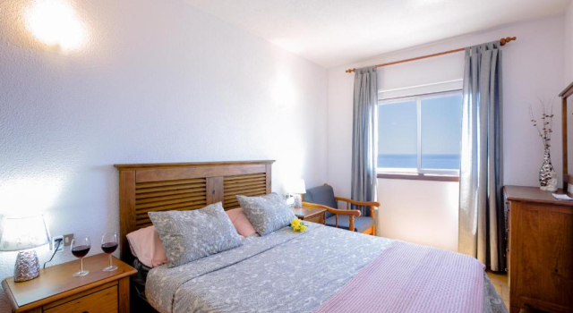 FRONT LiNE OCEAN ViEW 2BeD Wi-Fi YOUR HOLiDAY HOME, Prenota Appartamento Santiago del Teide Tenerife