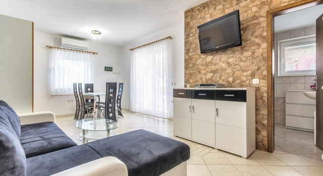 Stunning Home in Vodnjan With Wifi and 3 Bedrooms, Prenota Hotel Mednjan Istria