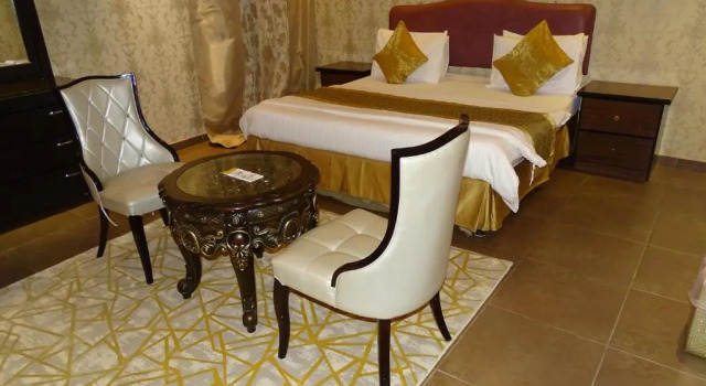 Люкс с 2 комнатами Comfort Inn Al Taawon