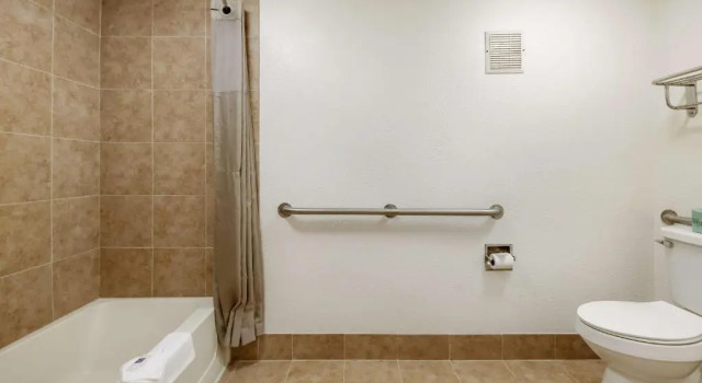 Четырёхместный номер Standard Motel 6-Grove City, OH