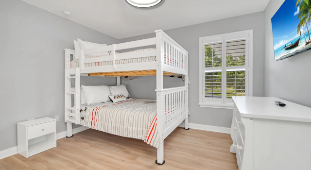 Completely Remodeled 5 Bedroom Disney Pool Home, Book Hotel Hoteller i Four Corners med pool, Swimmingpool