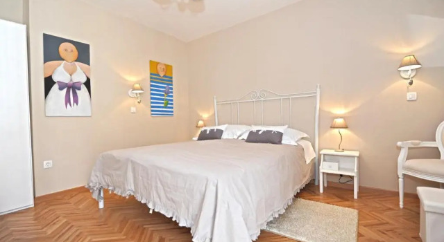 Апартаменты Tinel Rooms Old City Center