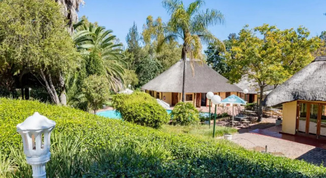 Двухместный номер Standard Shumba Valley Lodge Lanseria Airport